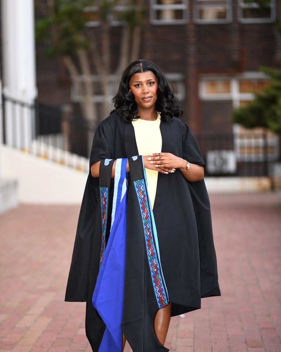 Ezintle Mhlaba, portrait photograph.
